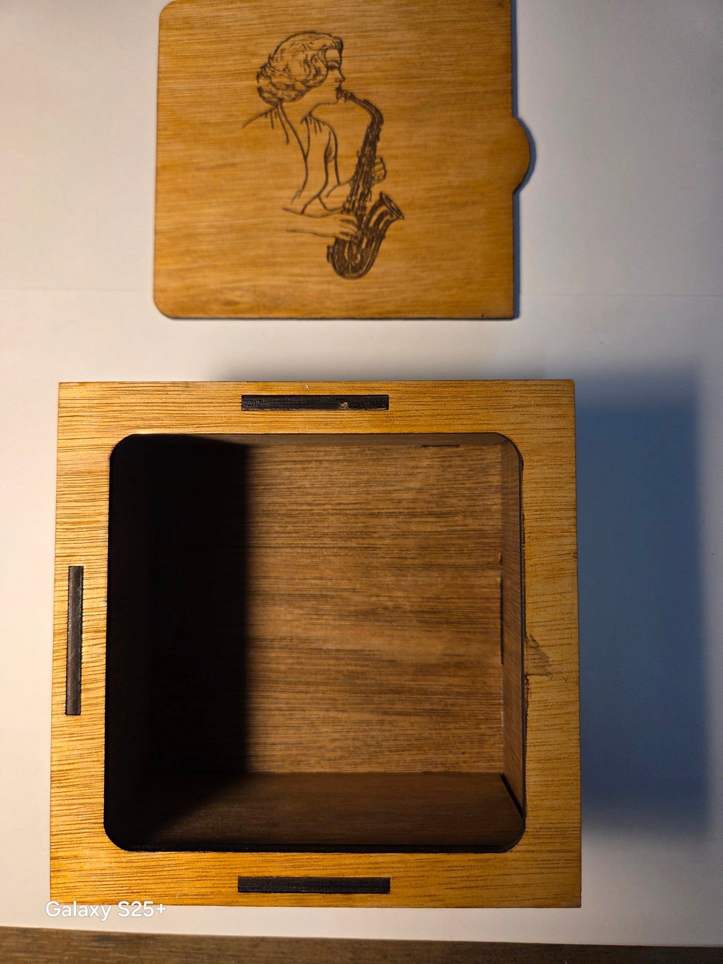 Wooden Box (125 x 125 x 55mm) with Saxophone Player
