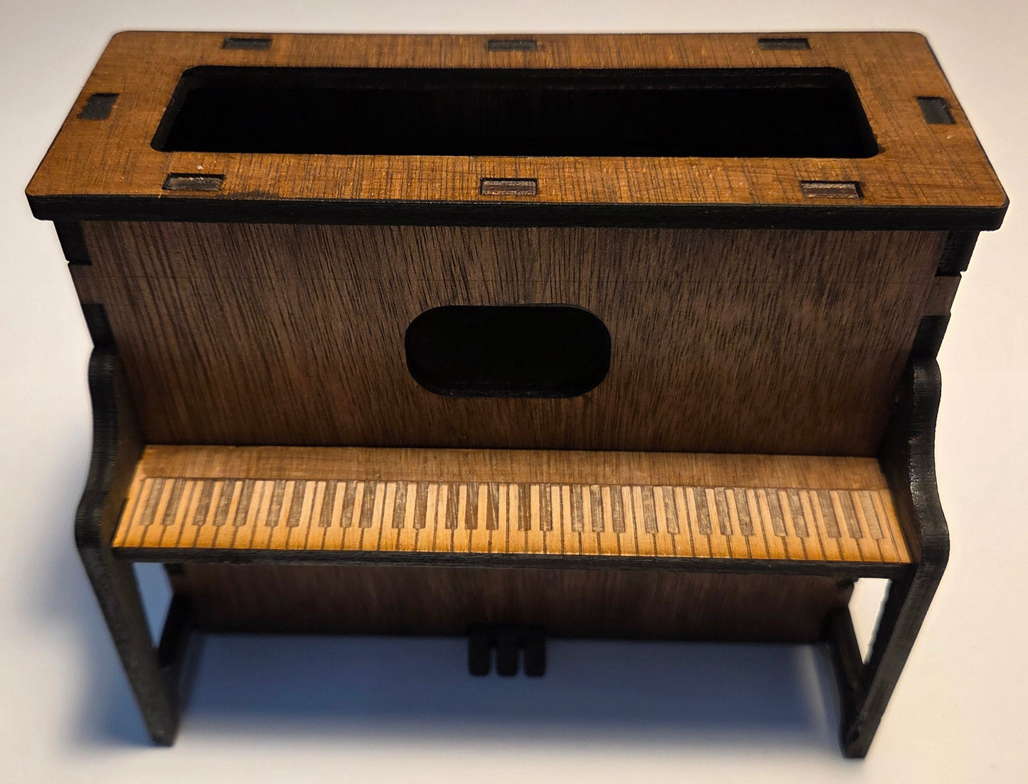 Wooden Piano Pen Holder (1)
