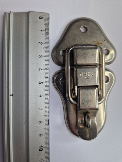 Cheney Large Case Catch